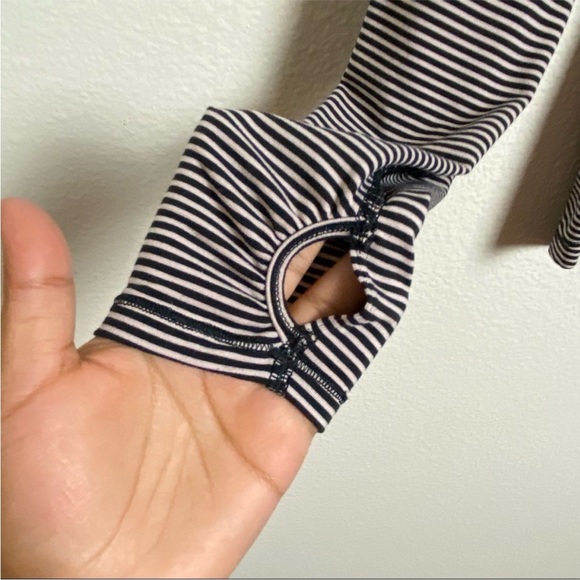 ✨Lululemon Sunset Salutation Long Sleeve Mini Pop Stripe Black Mink Berry sz 8✨ - Picture 6 of 7